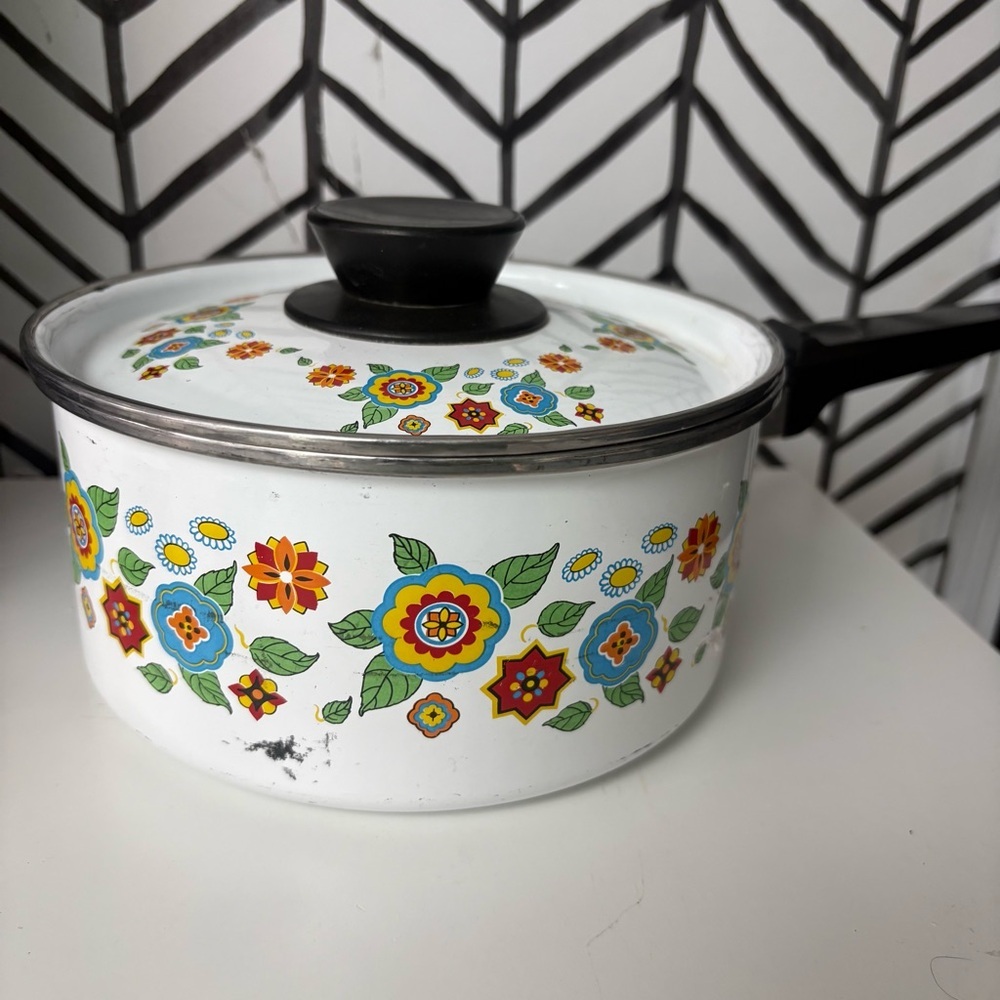 Retro Enamel Medium Saucepan Pot Floral Pattern Mid Century‎ Kitchenware Decor